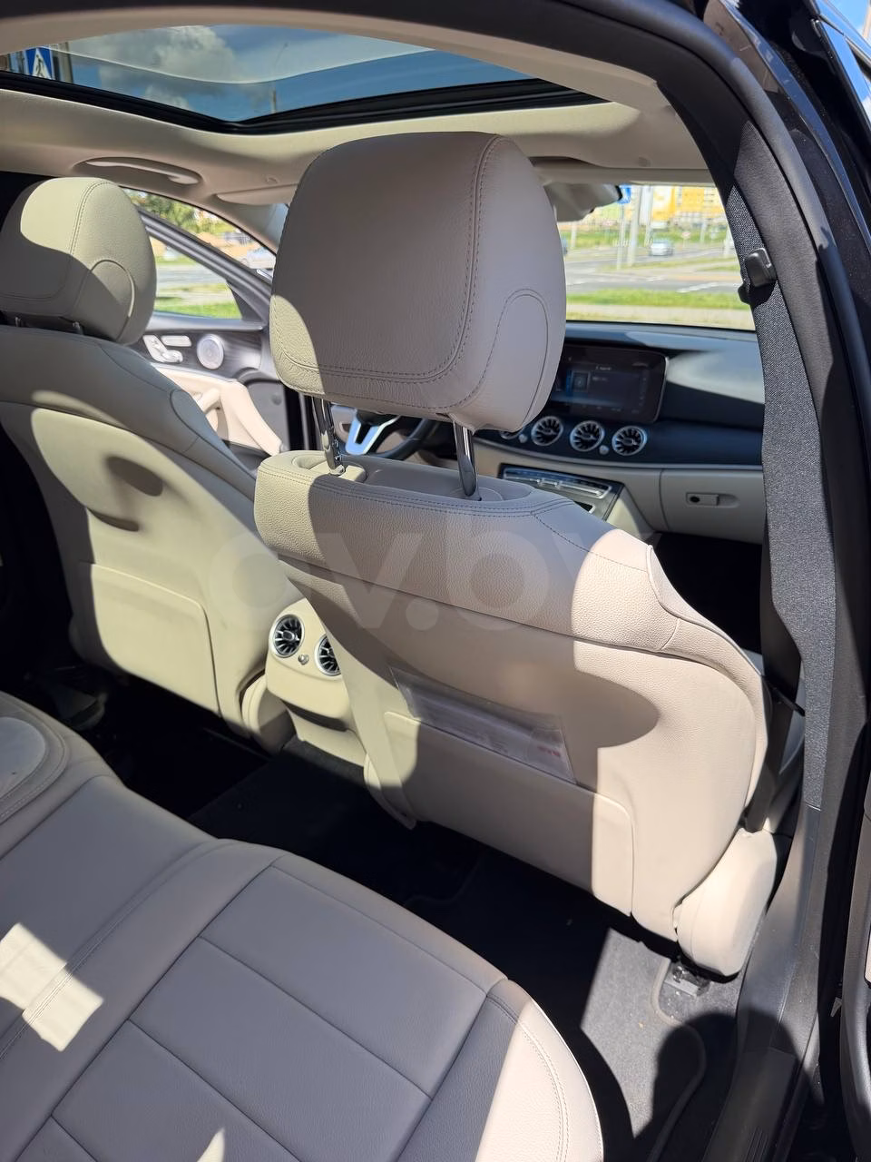 Mercedes-Benz E-Класс фото 9