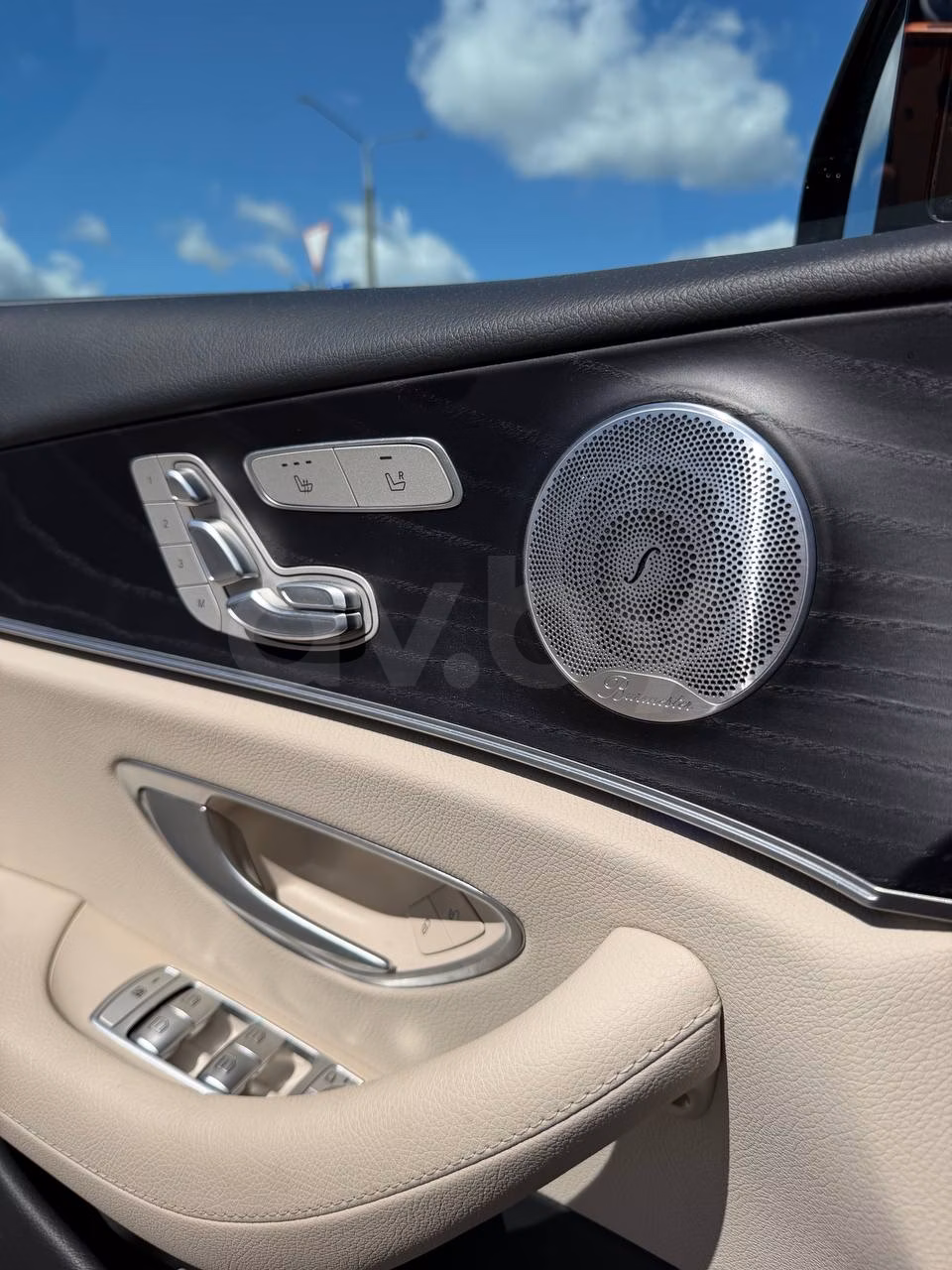Mercedes-Benz E-Класс фото 5