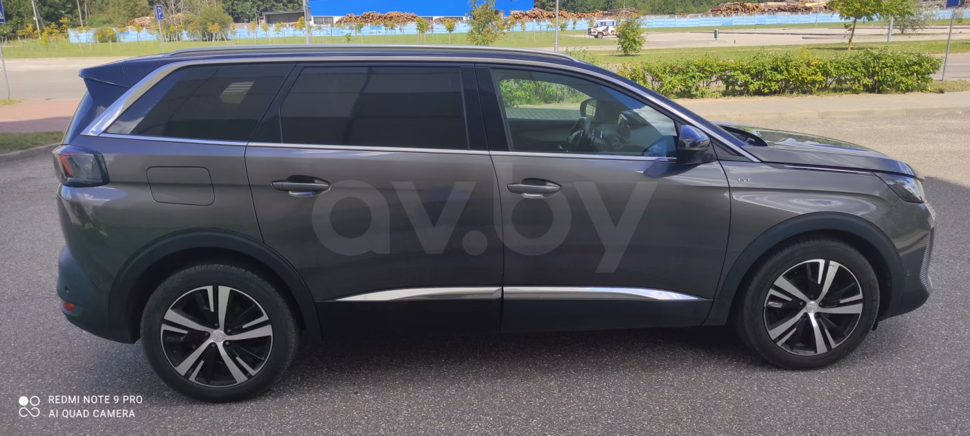 Peugeot 5008 фото 3