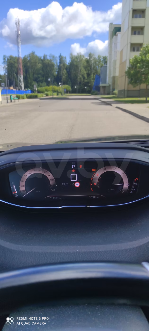 Peugeot 5008 фото 7