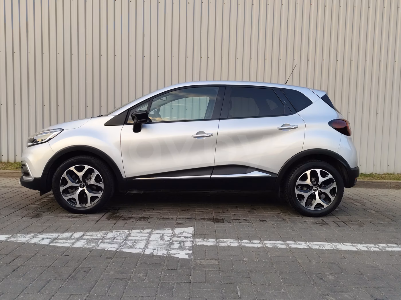 Renault Captur фото 5