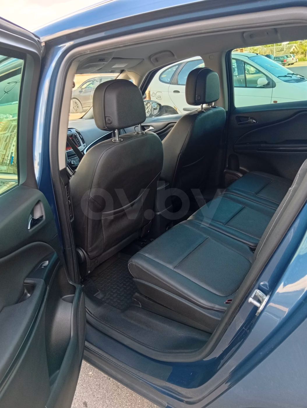 Opel Zafira фото 14