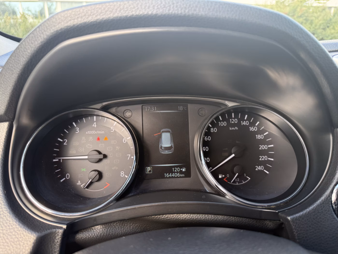 Nissan X-Trail фото 8