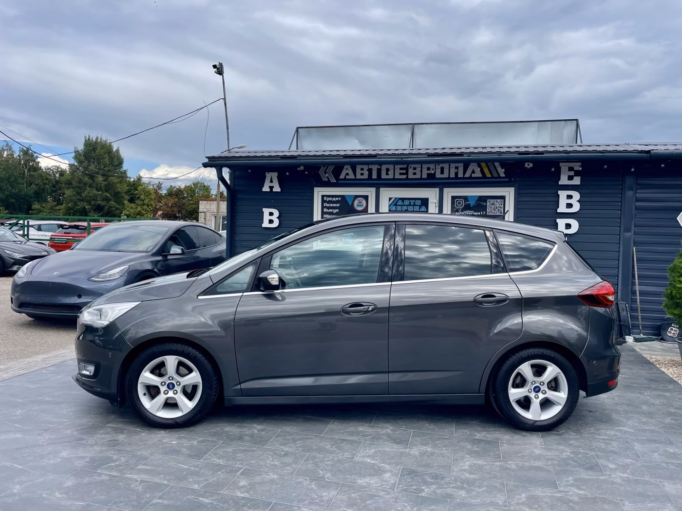 Ford C-MAX фото 8