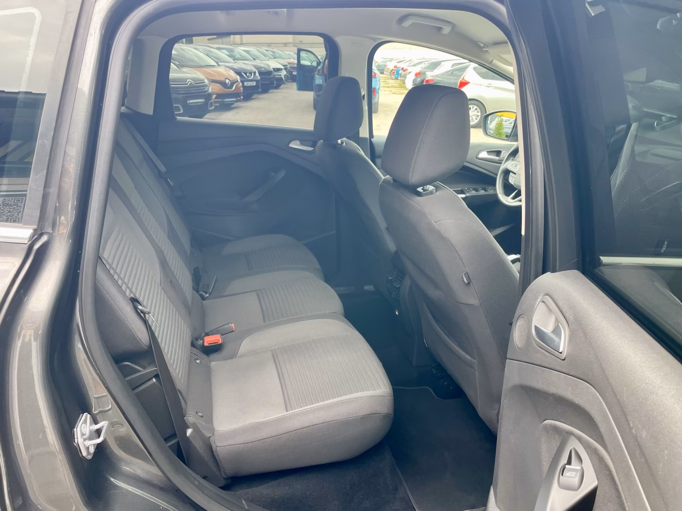 Ford C-MAX фото 23