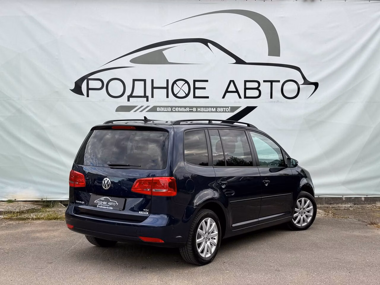 Volkswagen Touran фото 6