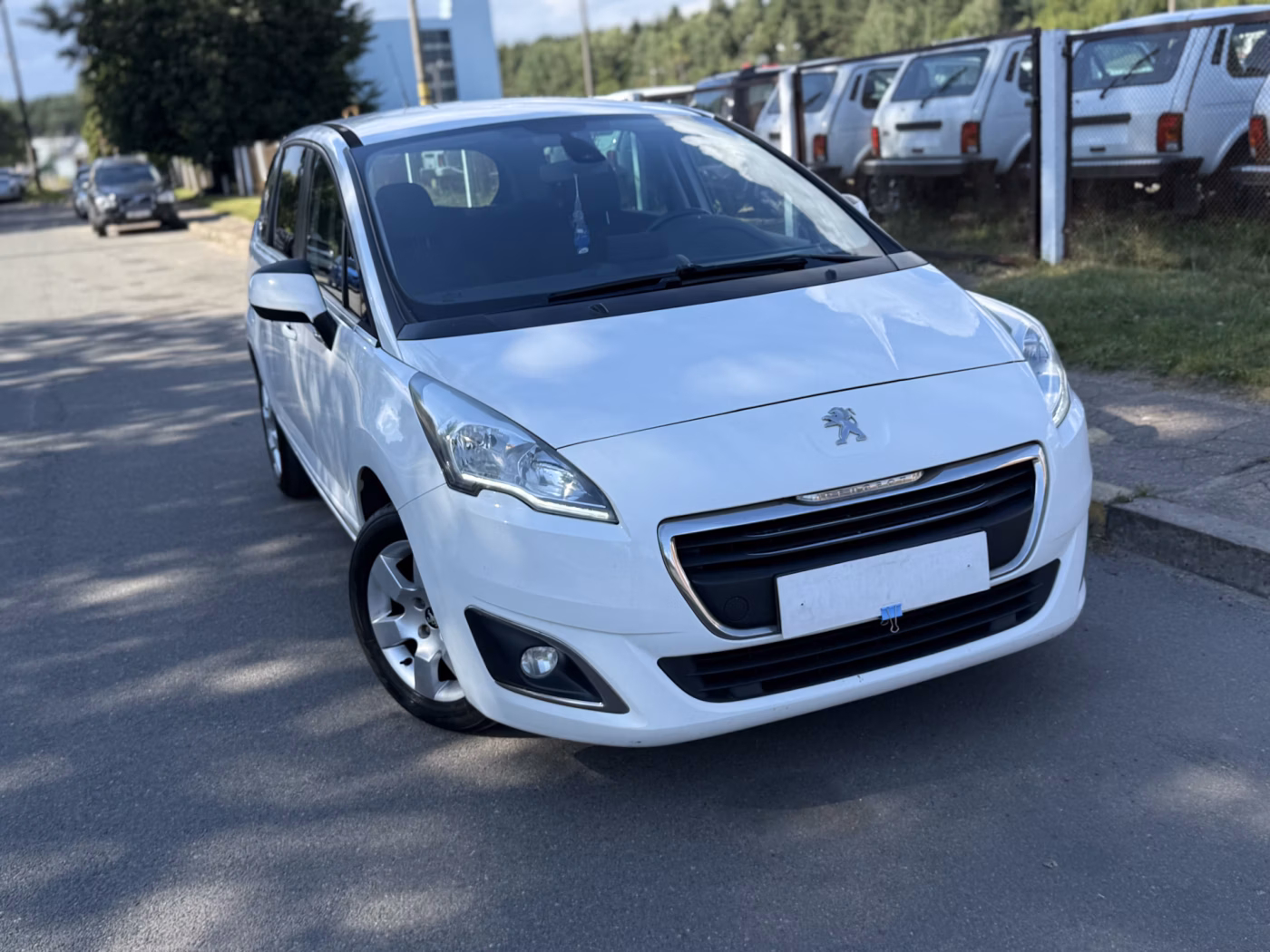 Peugeot 5008 фото 4