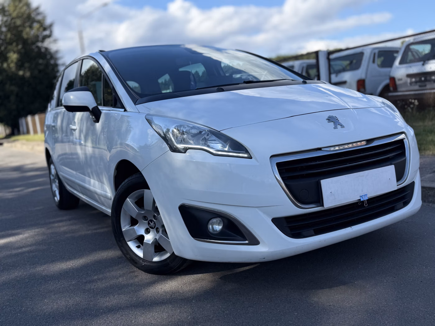 Peugeot 5008 фото 5
