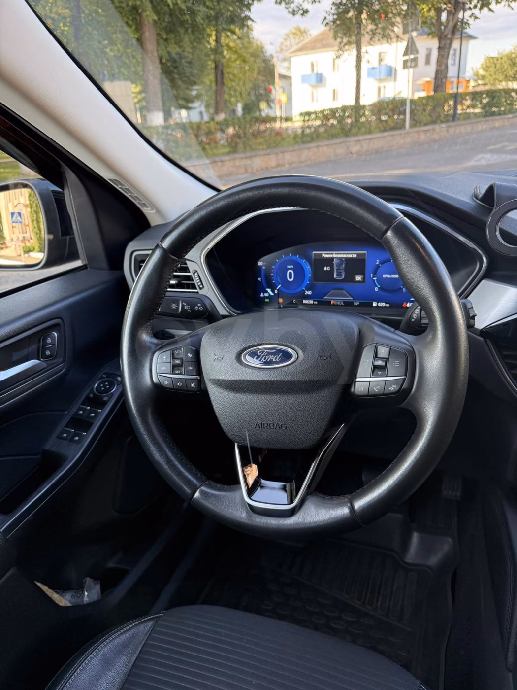 Ford Kuga фото 15
