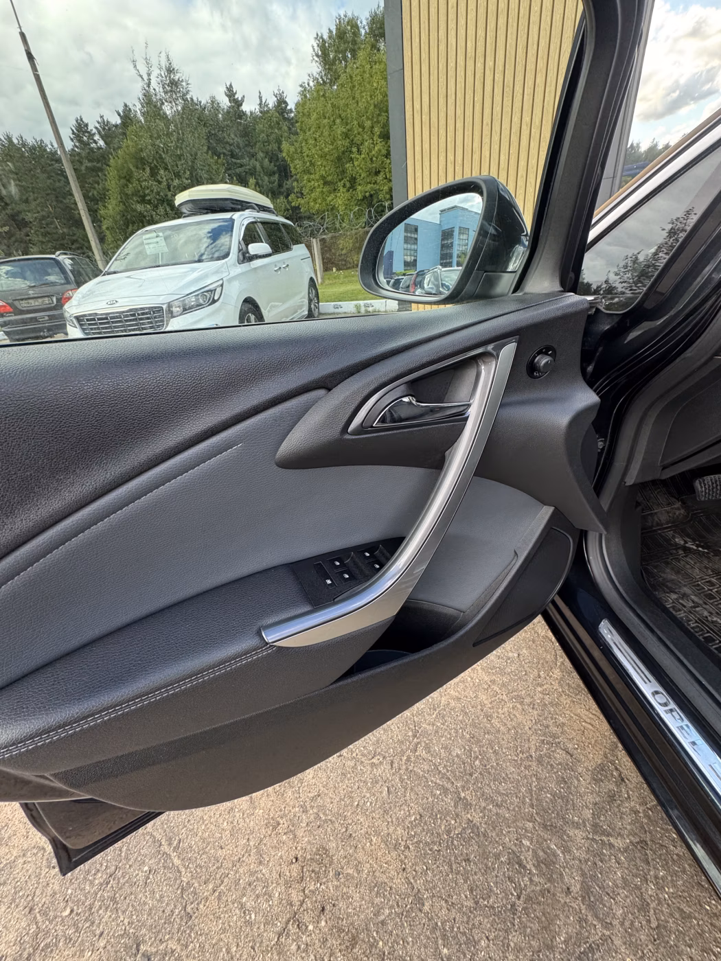 Opel Astra фото 8