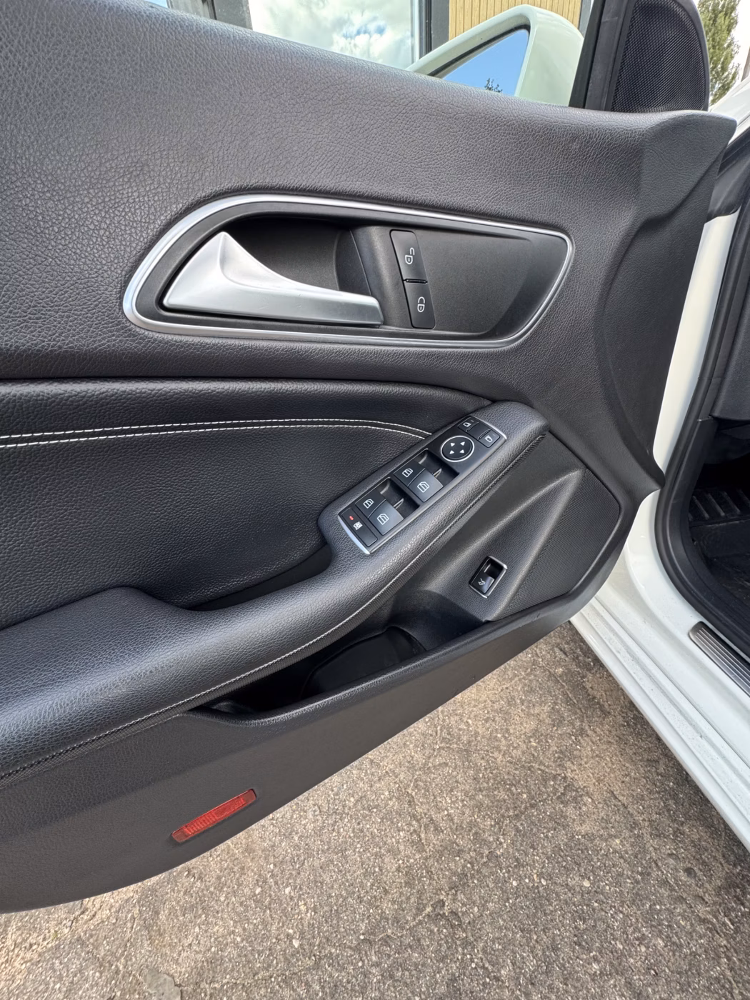 Mercedes-Benz CLA фото 8