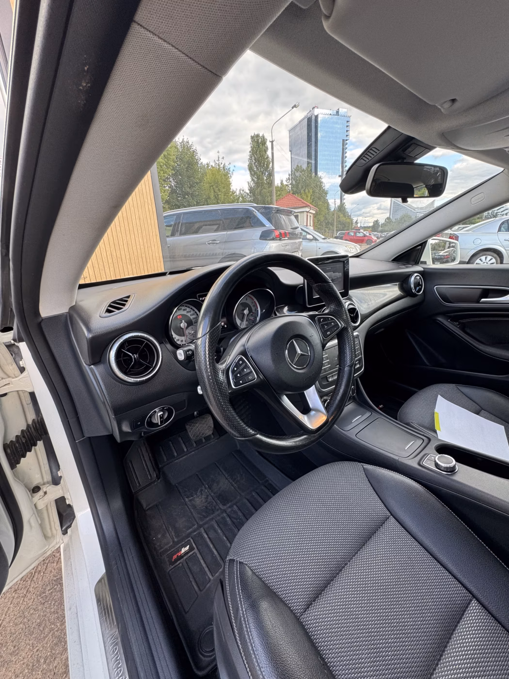Mercedes-Benz CLA фото 7