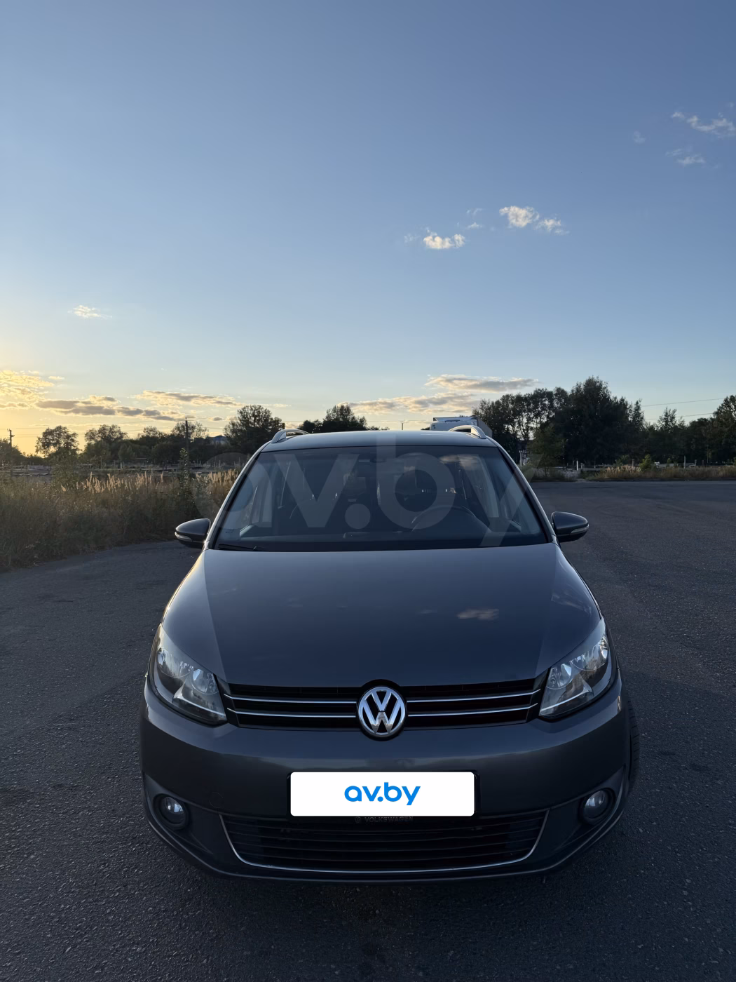 Volkswagen Touran фото 2