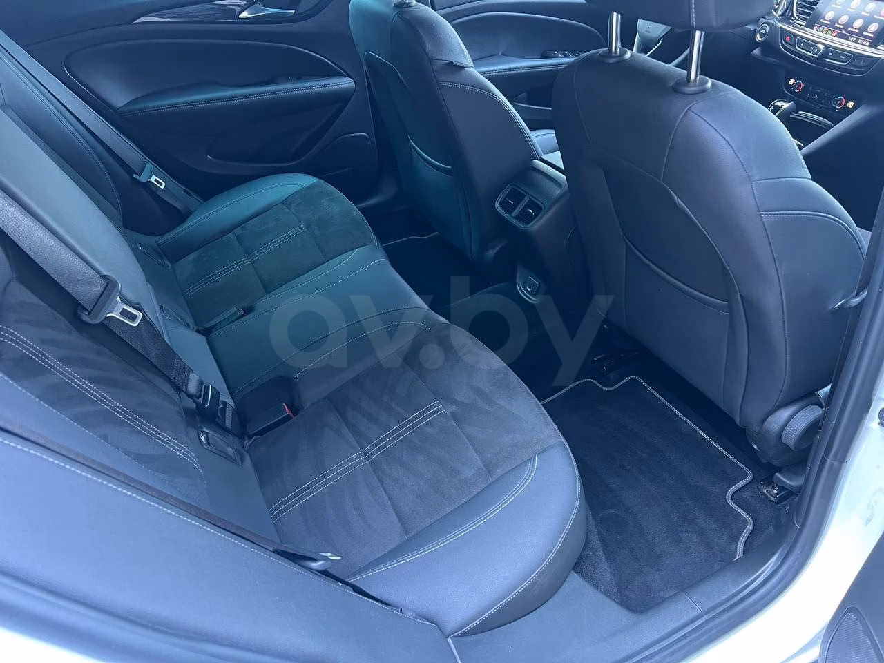 Opel Insignia фото 23