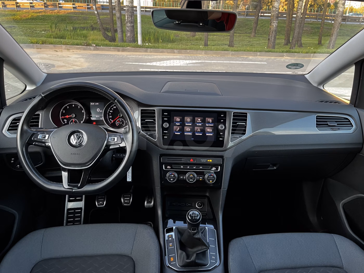 Volkswagen Golf Sportsvan фото 13