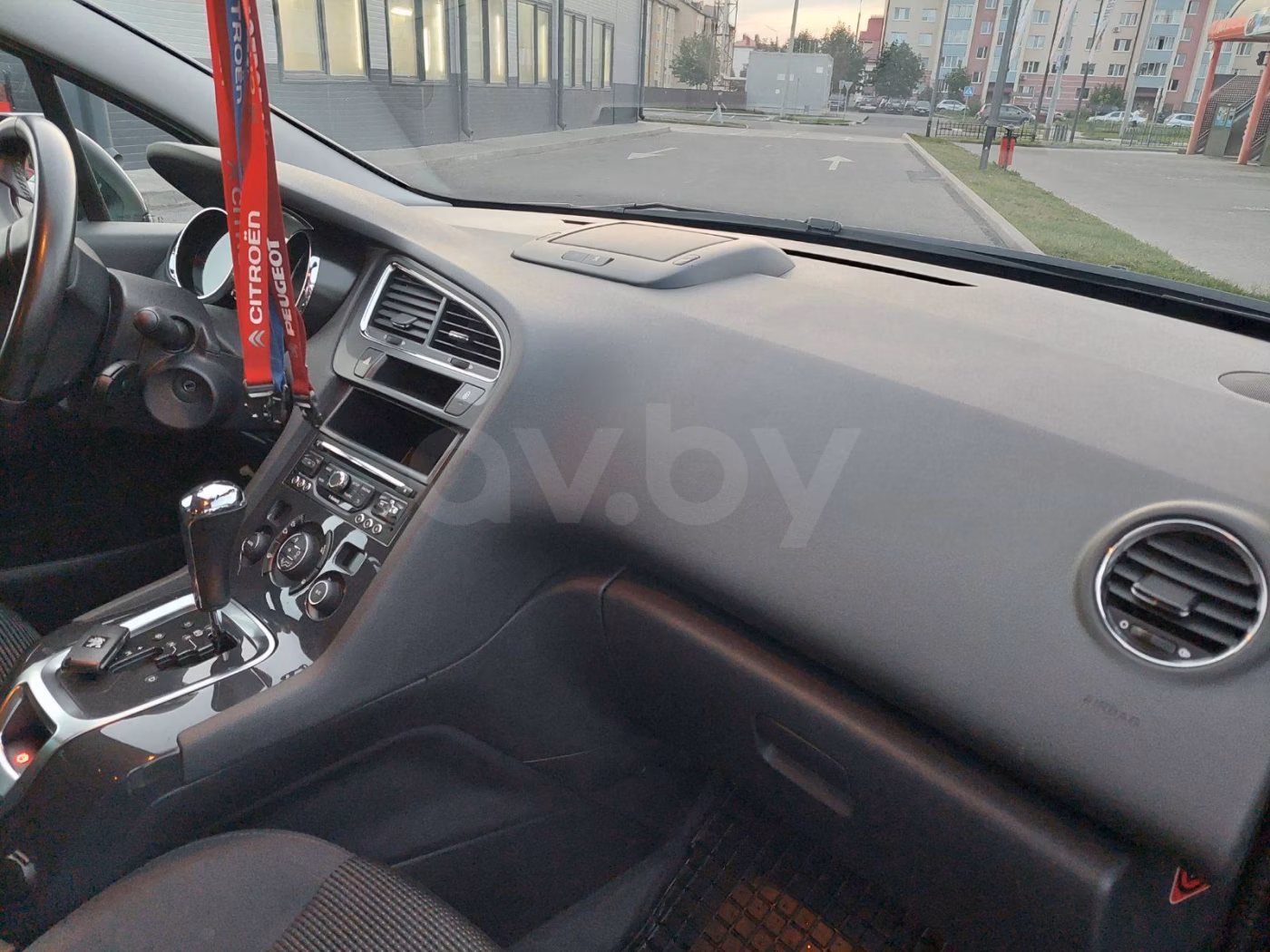 Peugeot 5008 фото 14