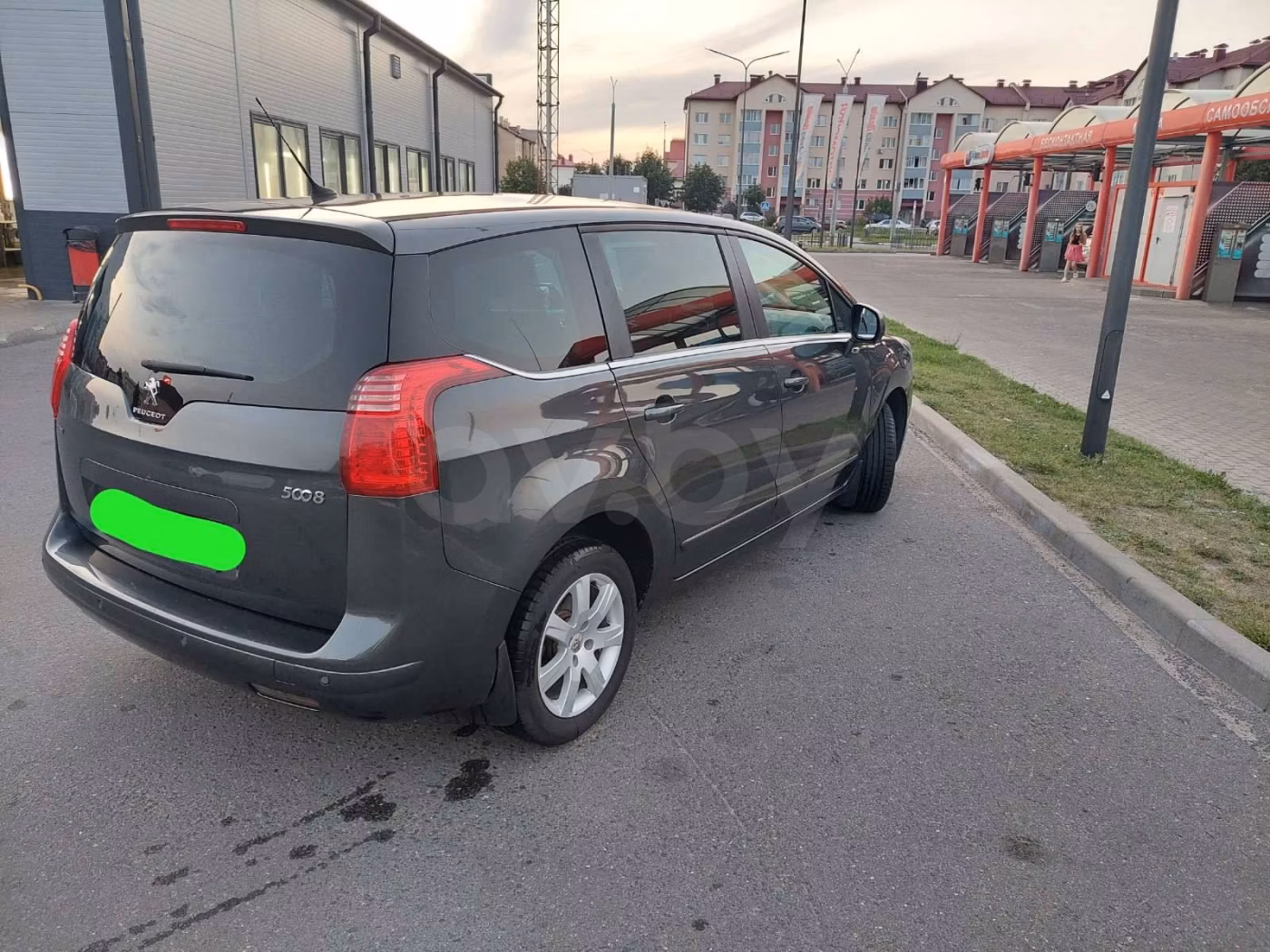 Peugeot 5008 фото 8
