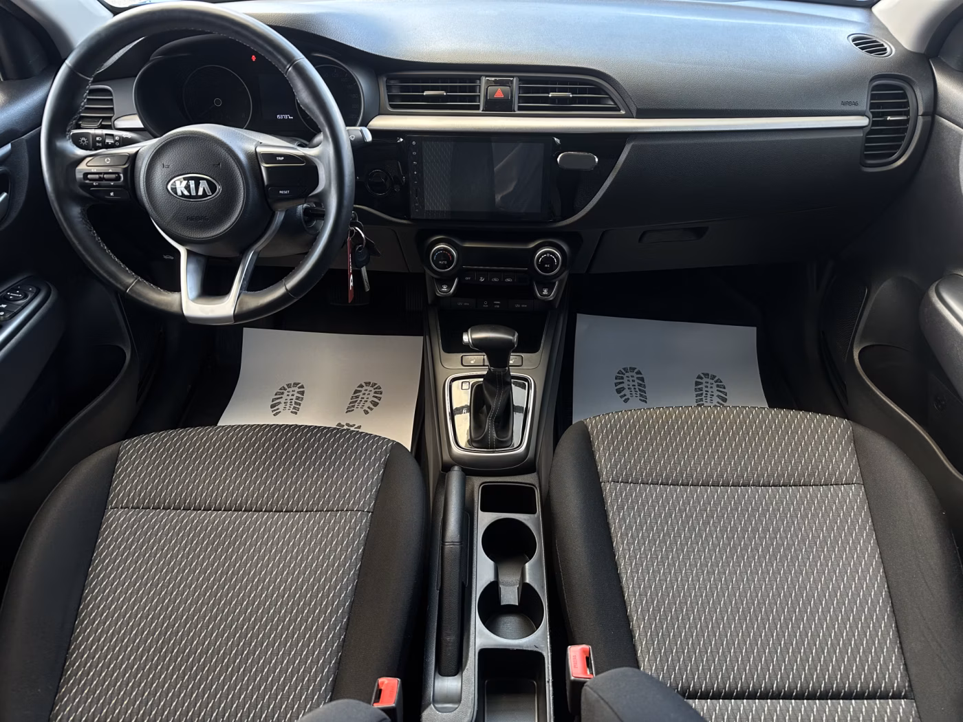Kia Rio фото 9
