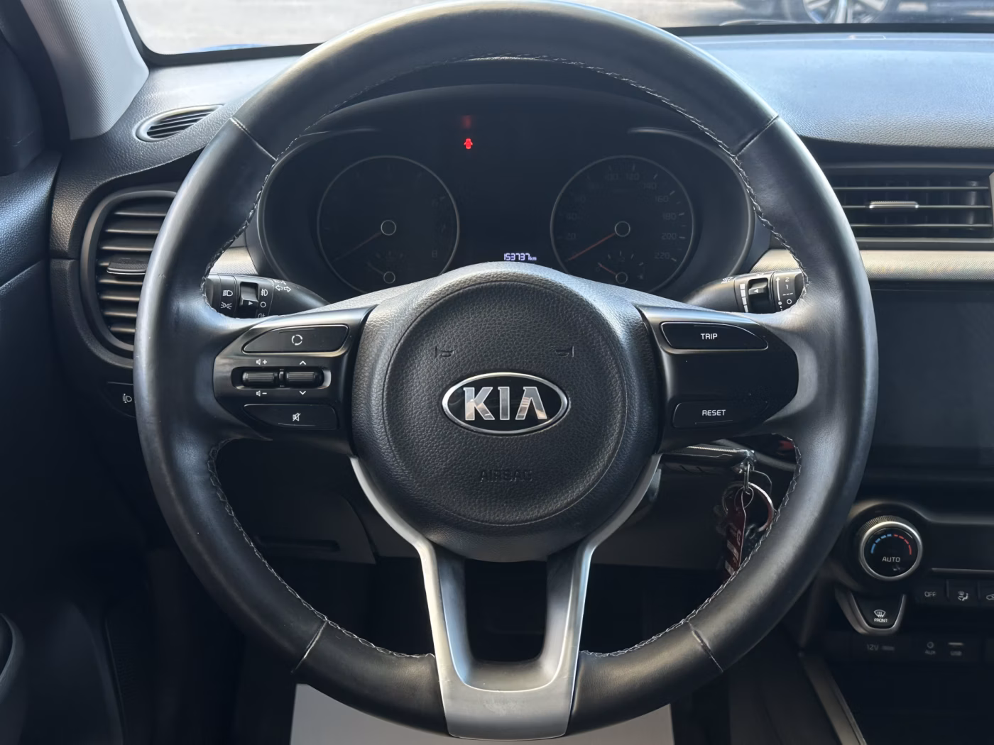 Kia Rio фото 10