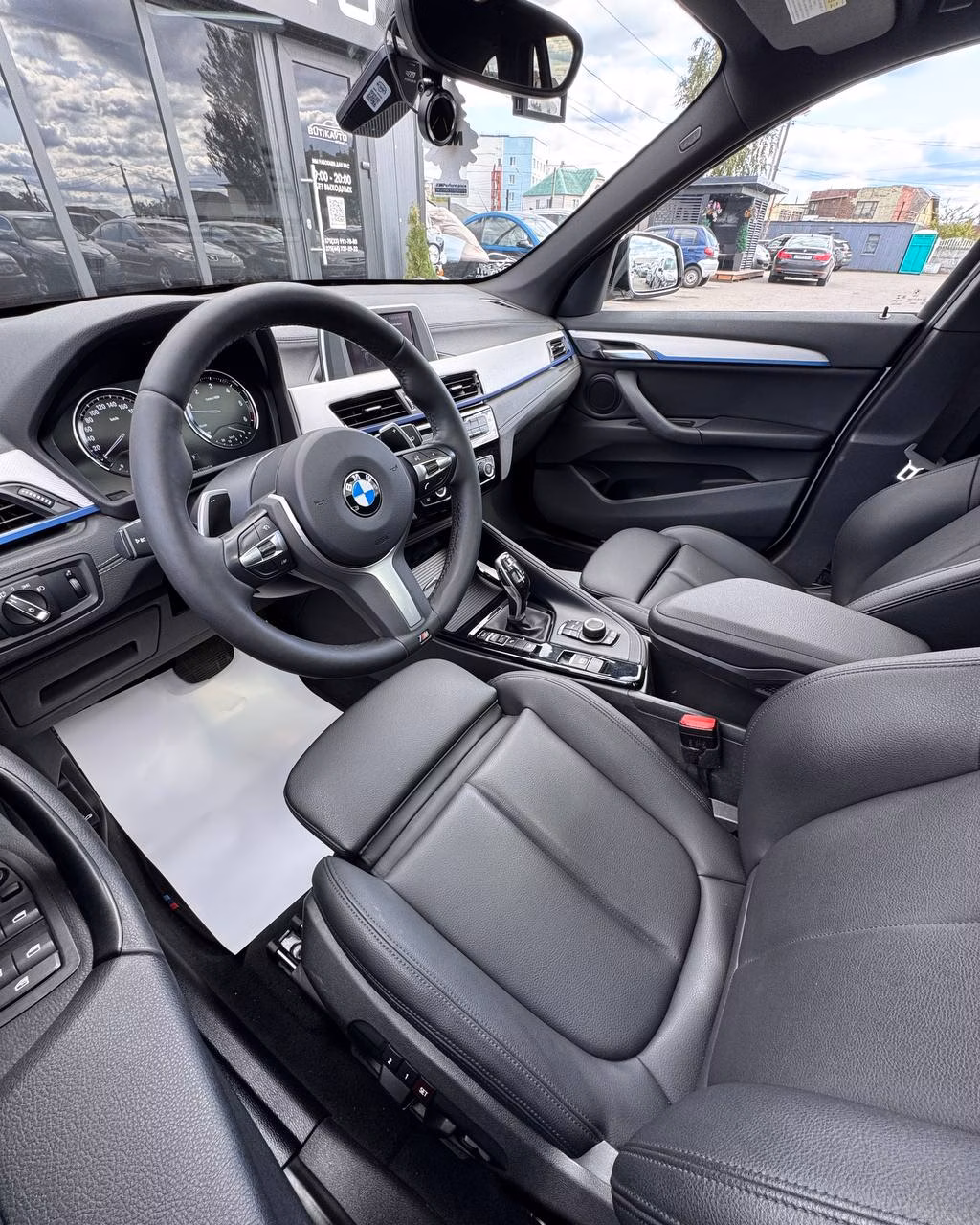 BMW X1 фото 10