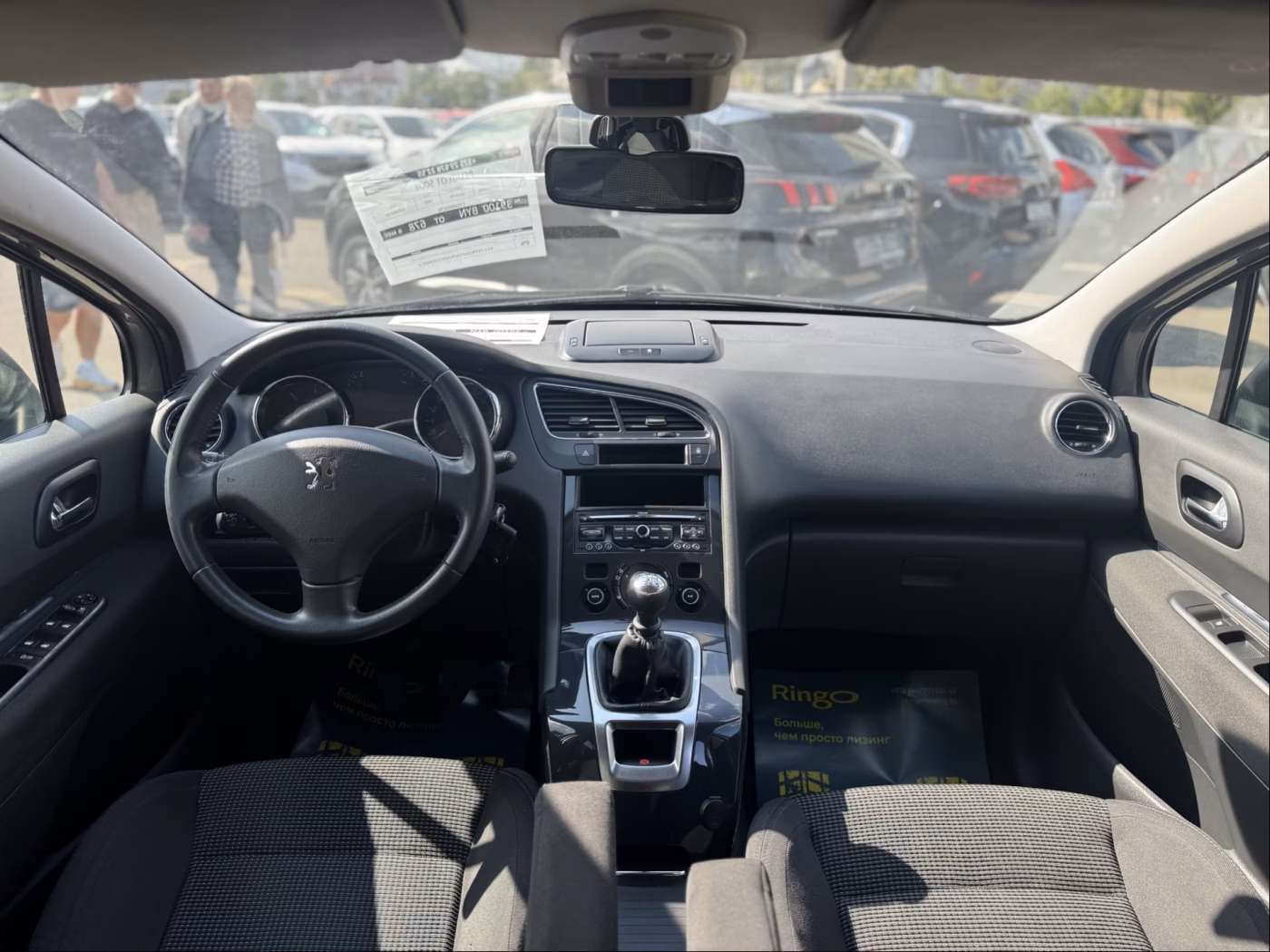Peugeot 5008 фото 23