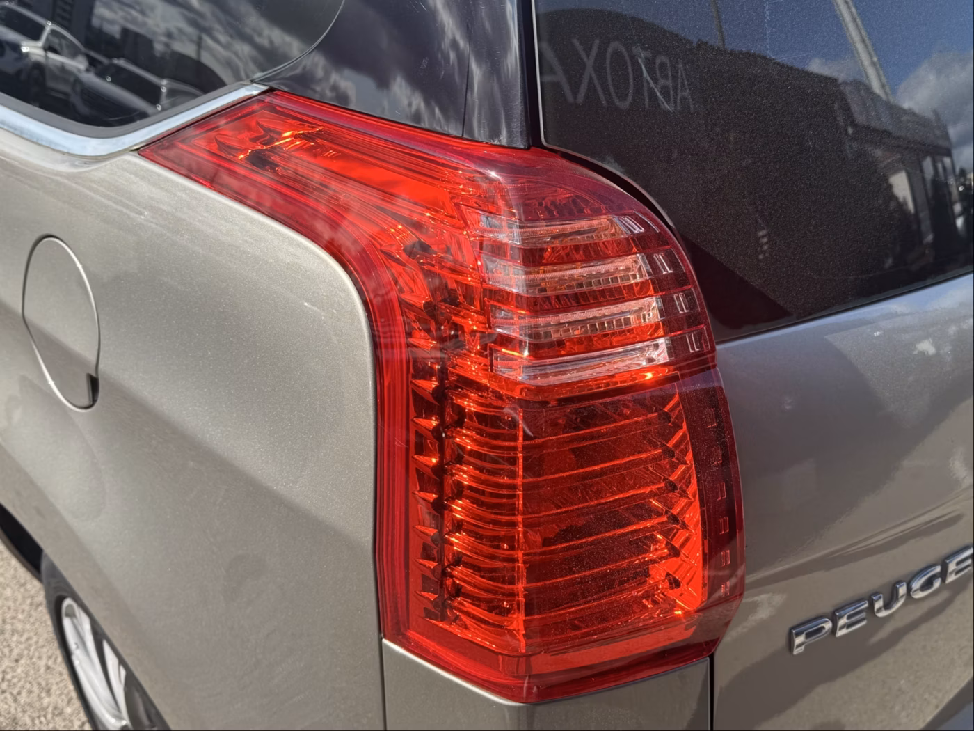 Peugeot 5008 фото 21