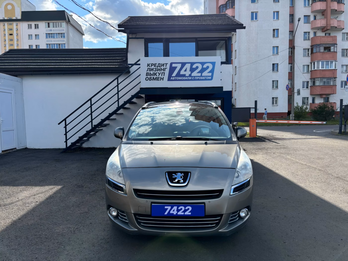 Peugeot 5008 фото 2