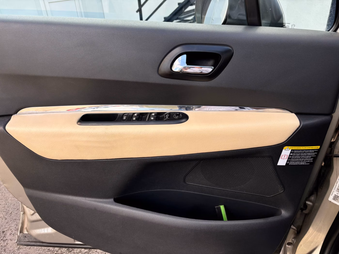 Peugeot 5008 фото 16
