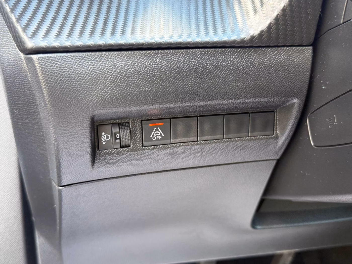 Peugeot 2008 фото 14