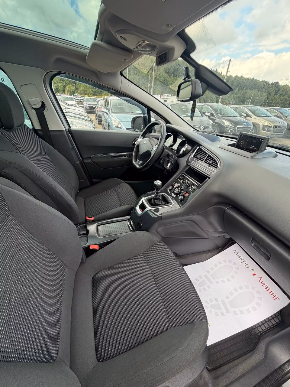 Peugeot 5008 фото 20