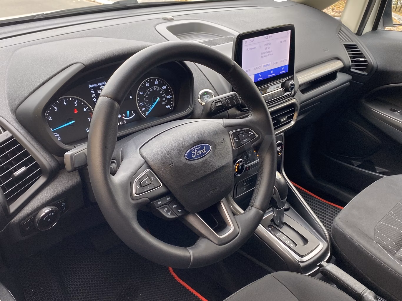 Ford EcoSport фото 8