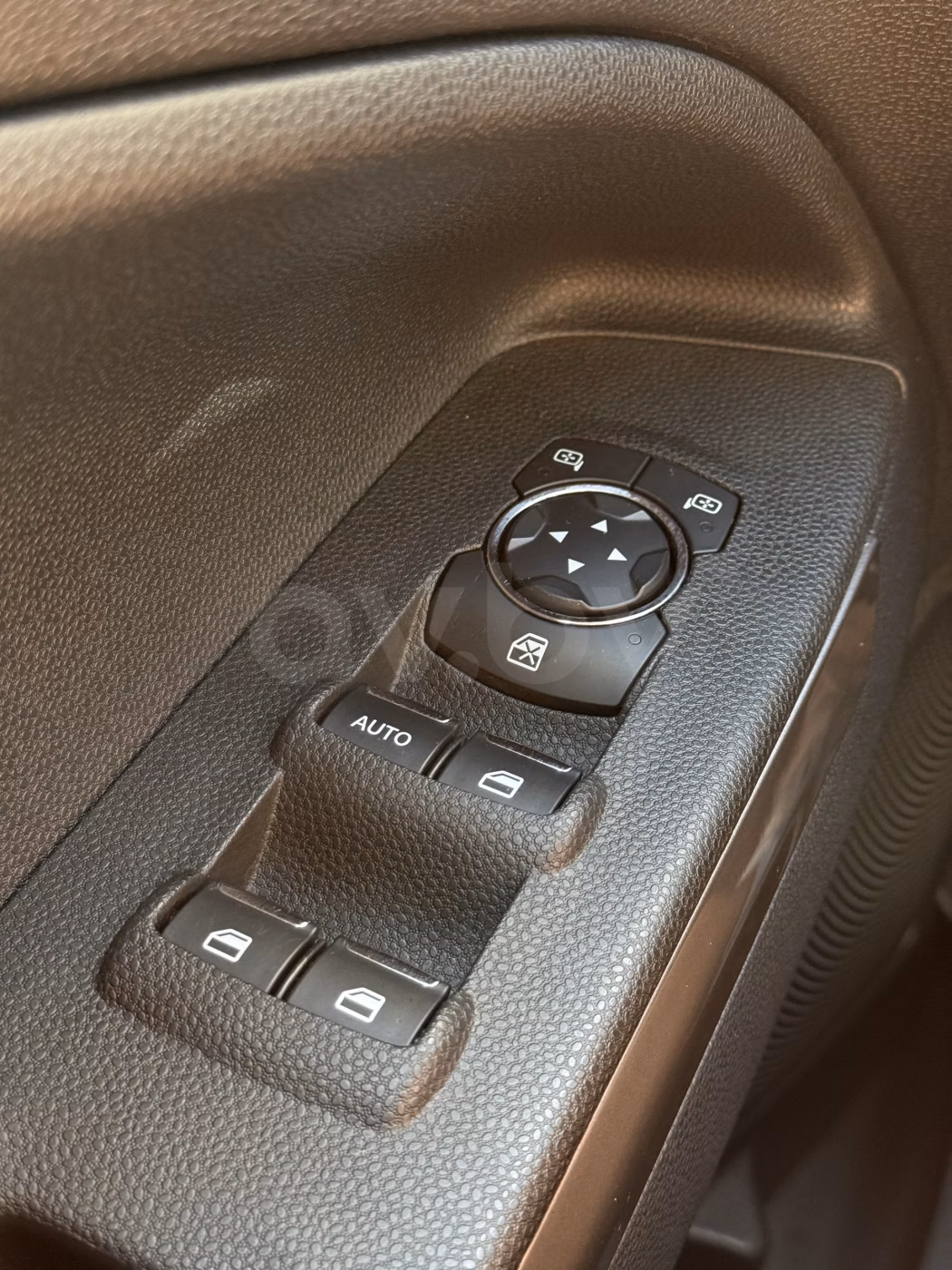 Ford EcoSport фото 18