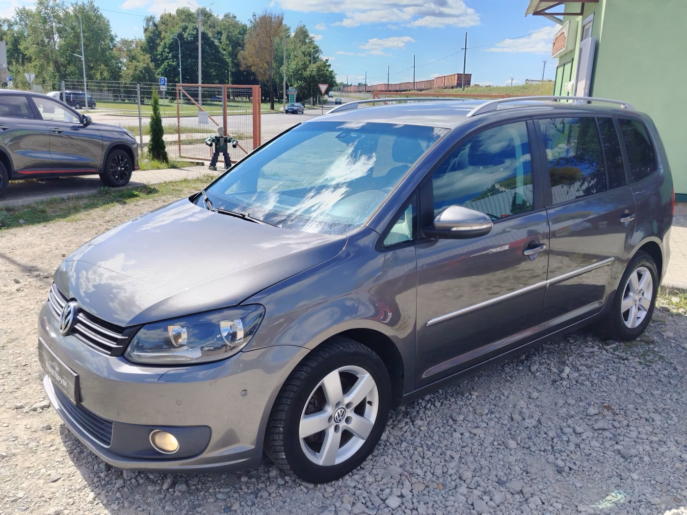 Volkswagen Touran фото 3