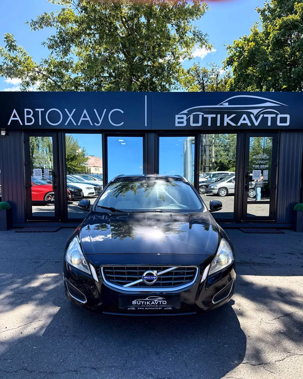 Volvo V60 фото 2