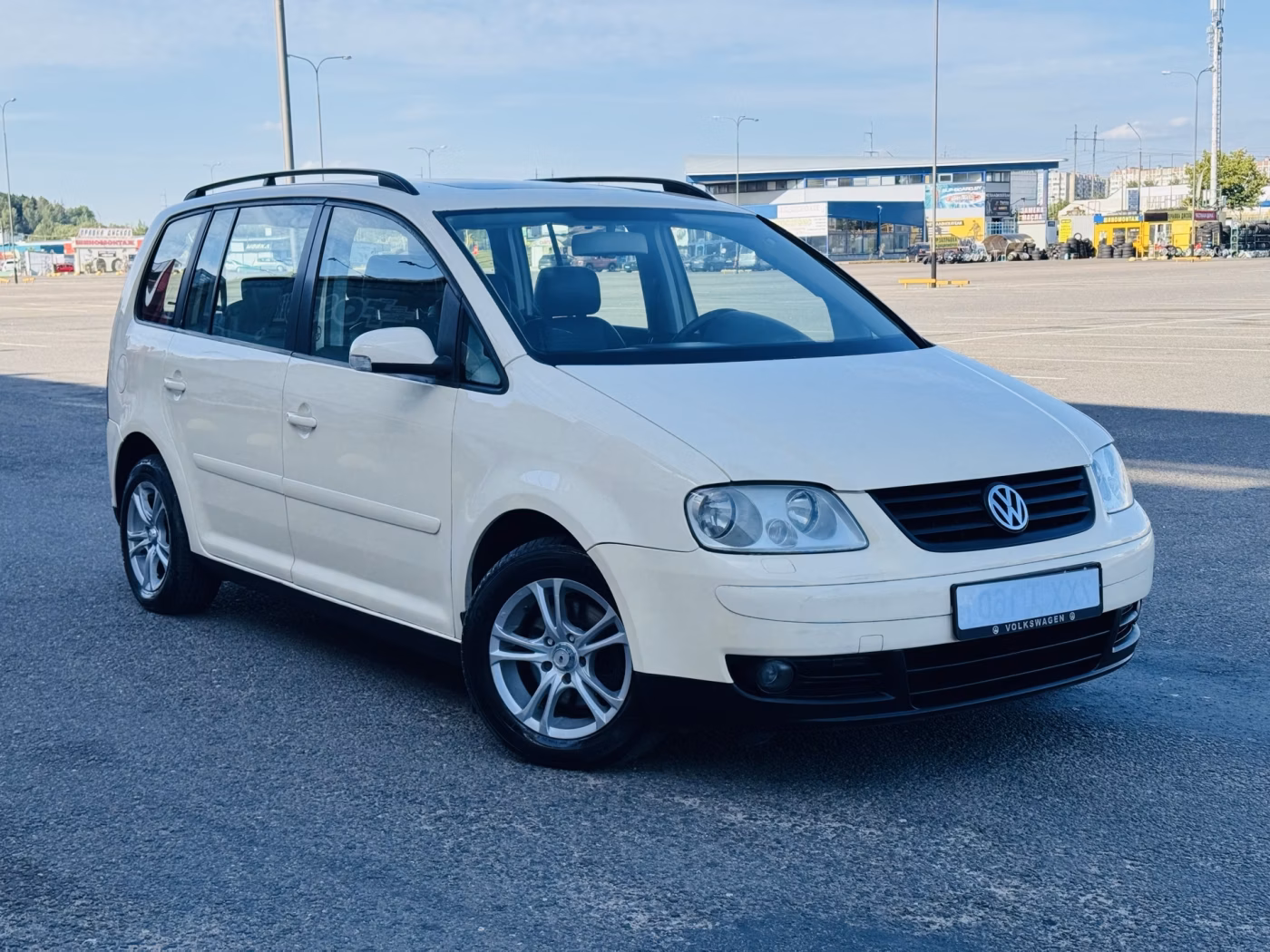 Volkswagen Touran фото 3