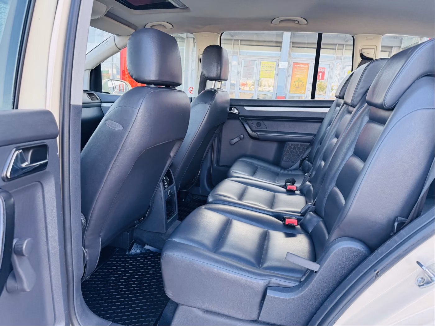 Volkswagen Touran фото 6