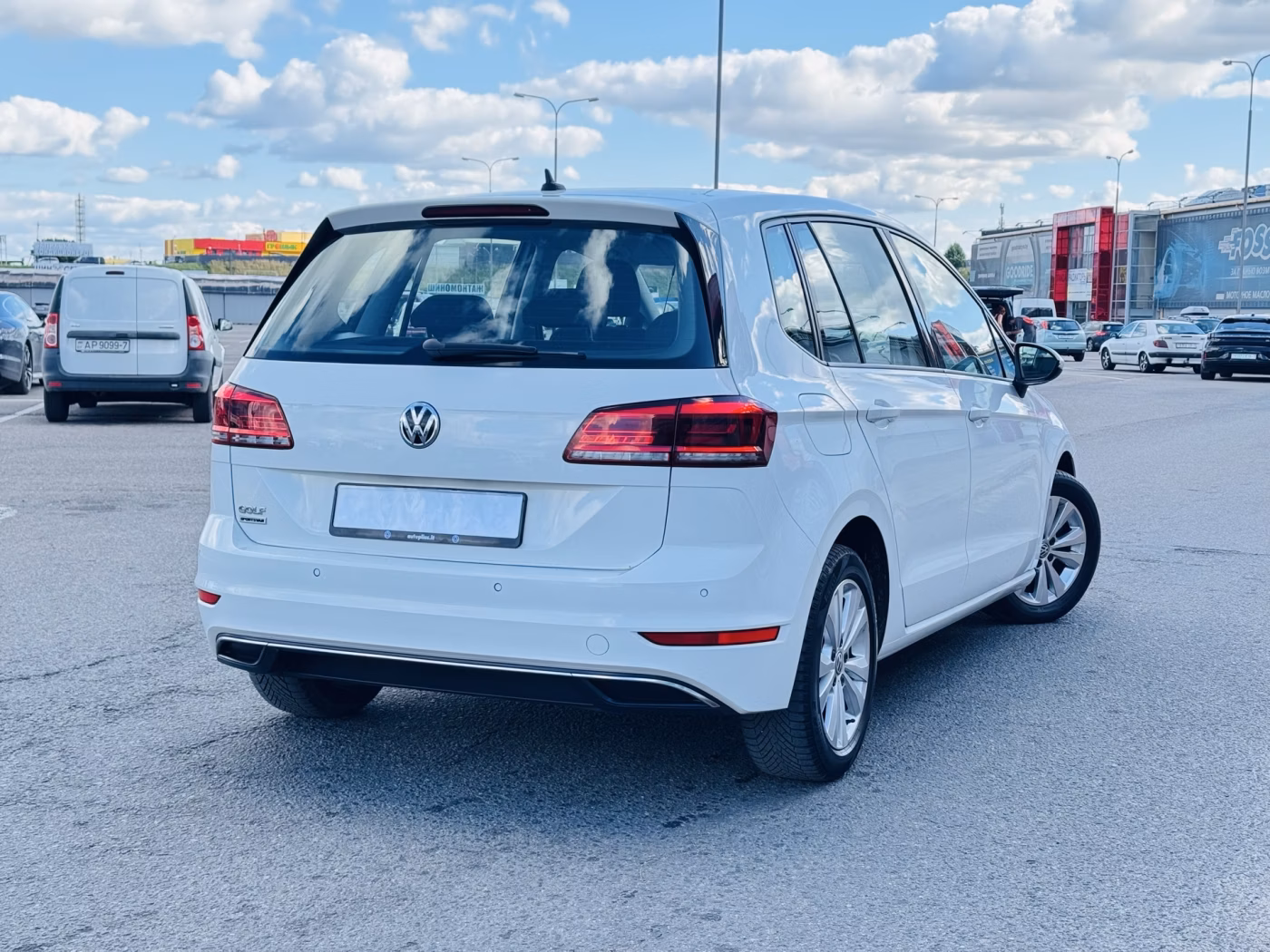 Volkswagen Golf Sportsvan фото 2