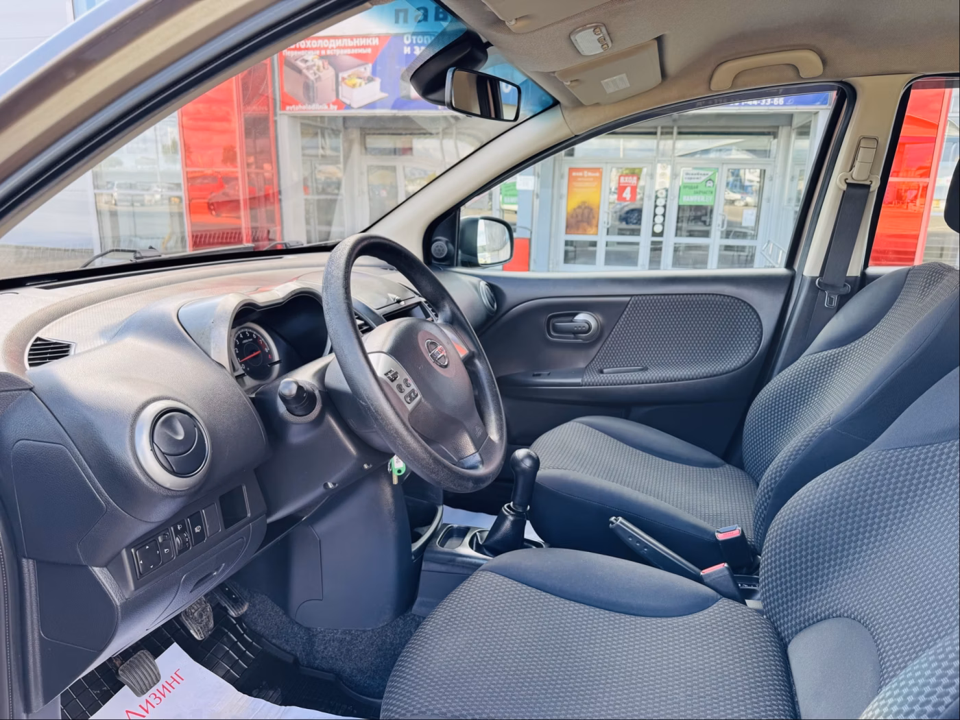 Nissan Note фото 5