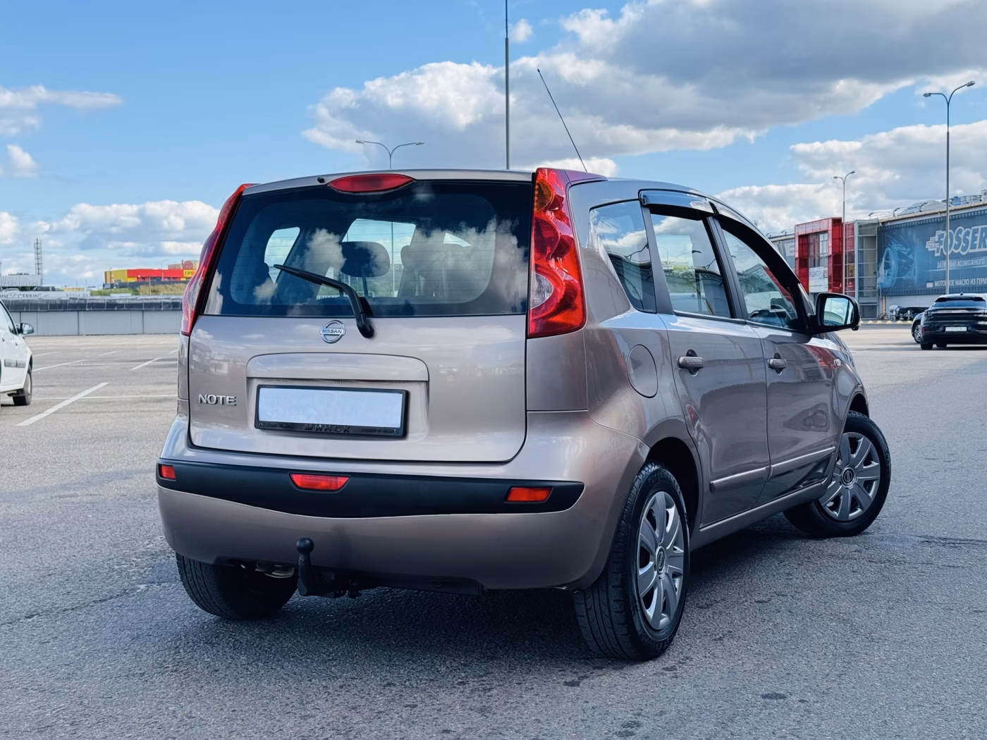 Nissan Note фото 2
