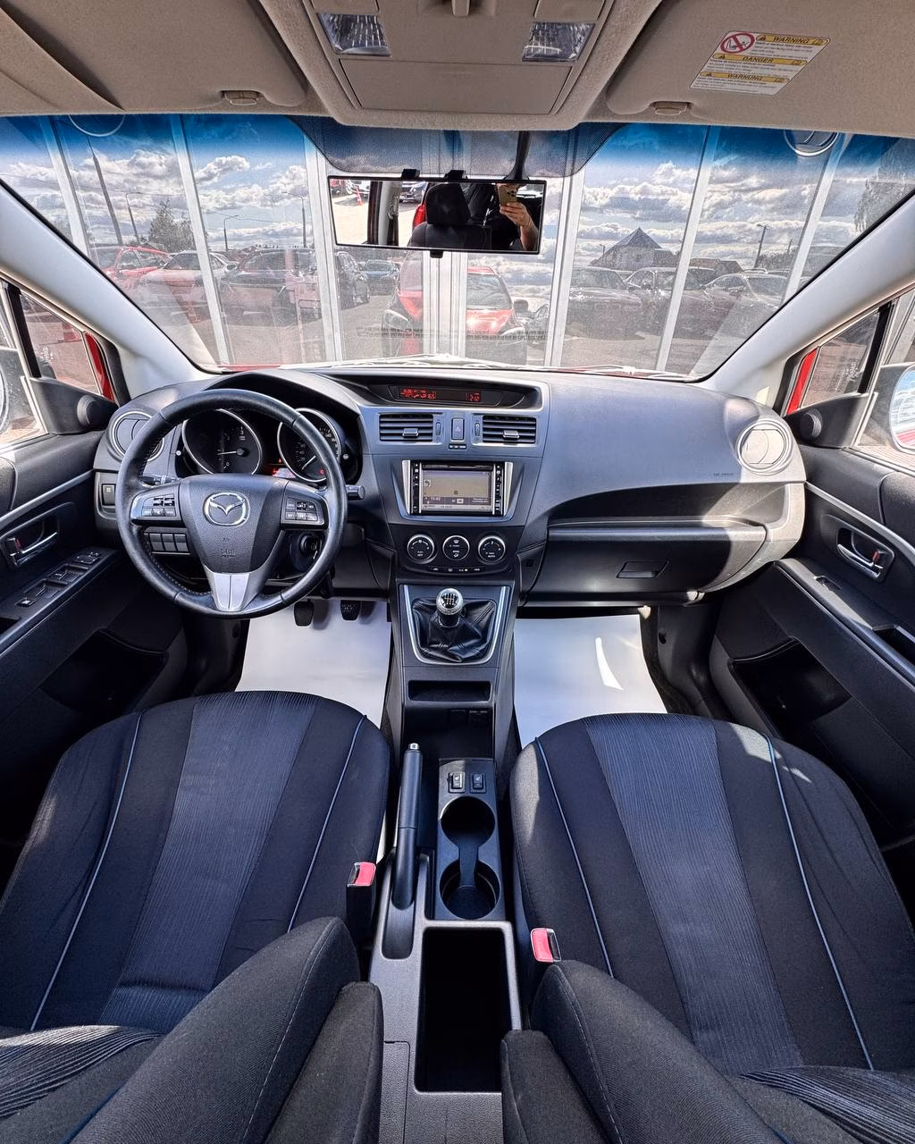 Mazda 5 фото 9