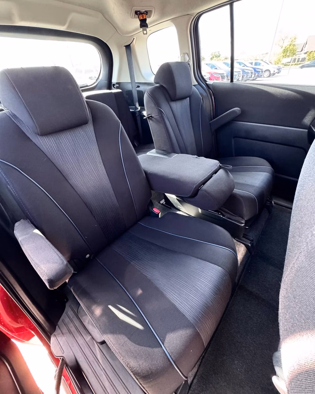 Mazda 5 фото 13