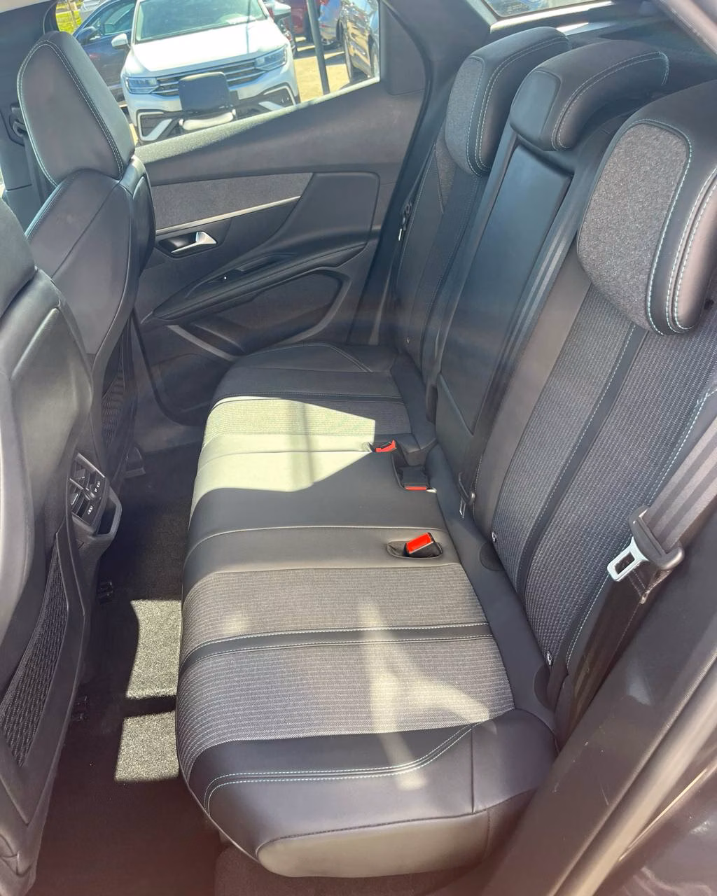 Peugeot 3008 фото 13
