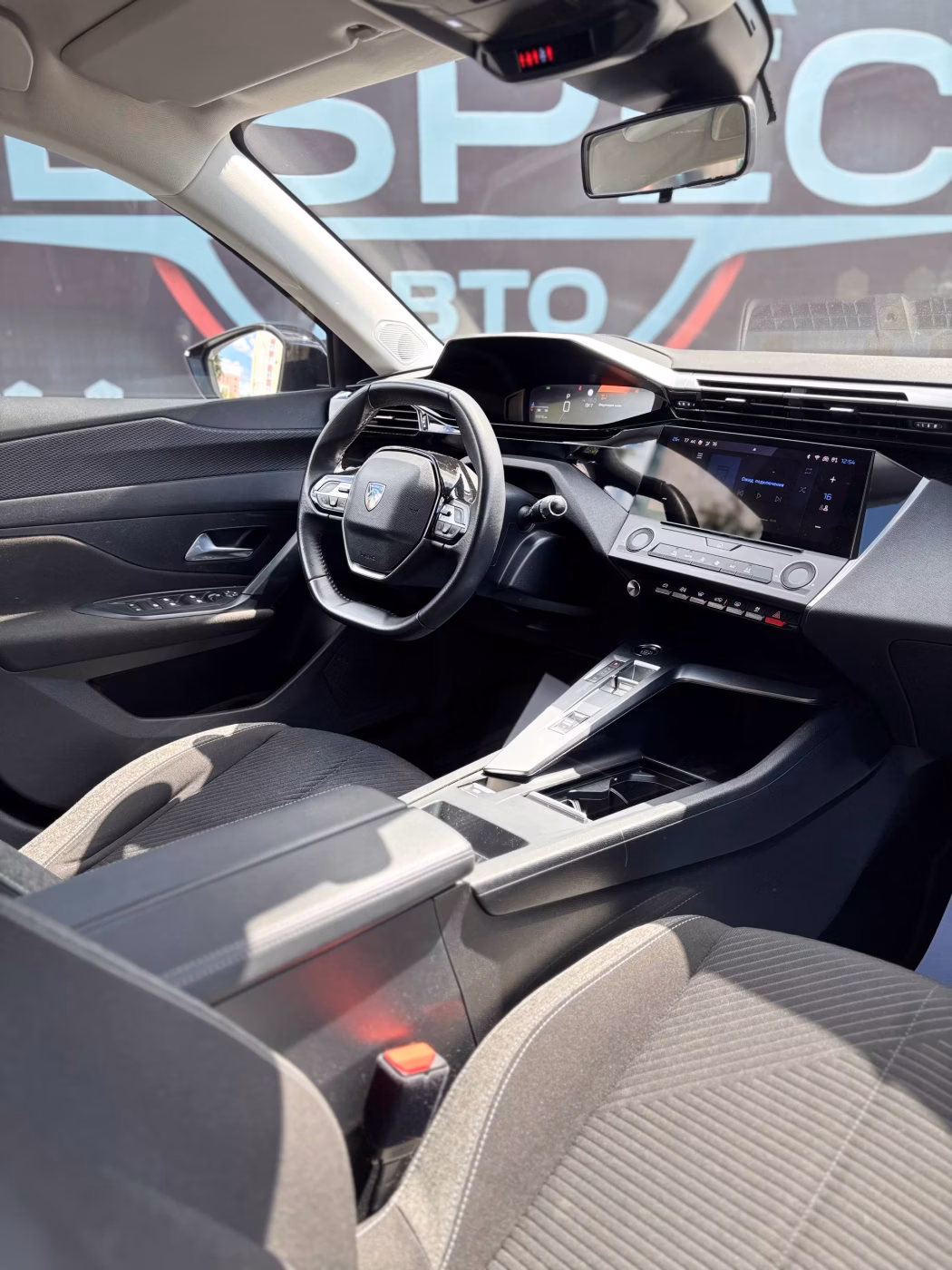 Peugeot 308 фото 12