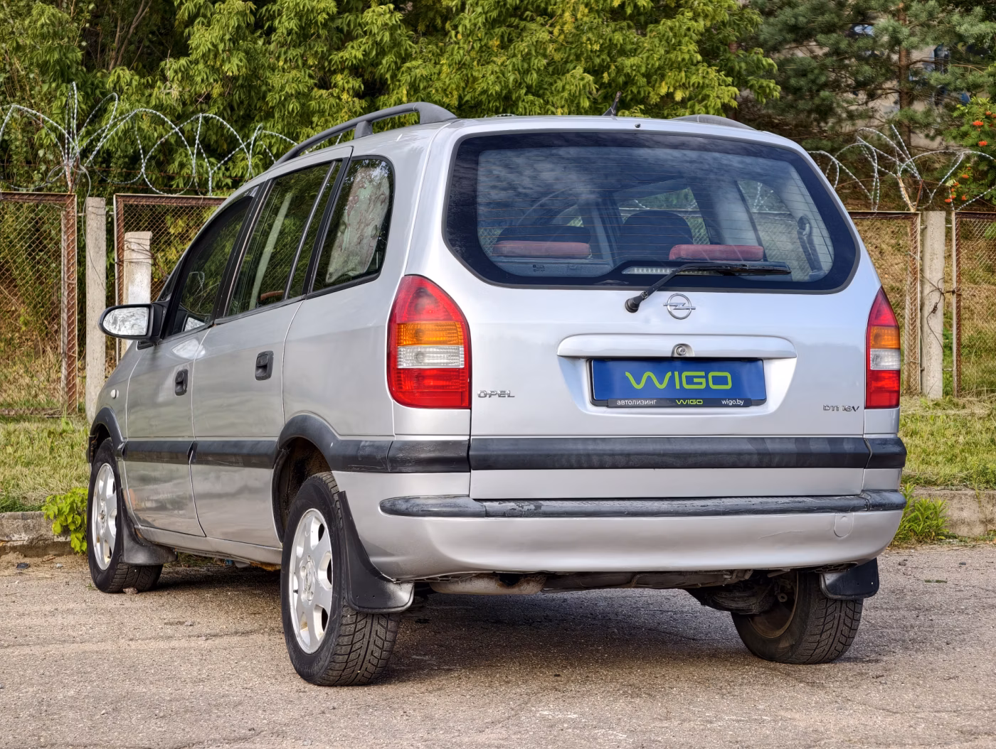 Opel Zafira фото 5
