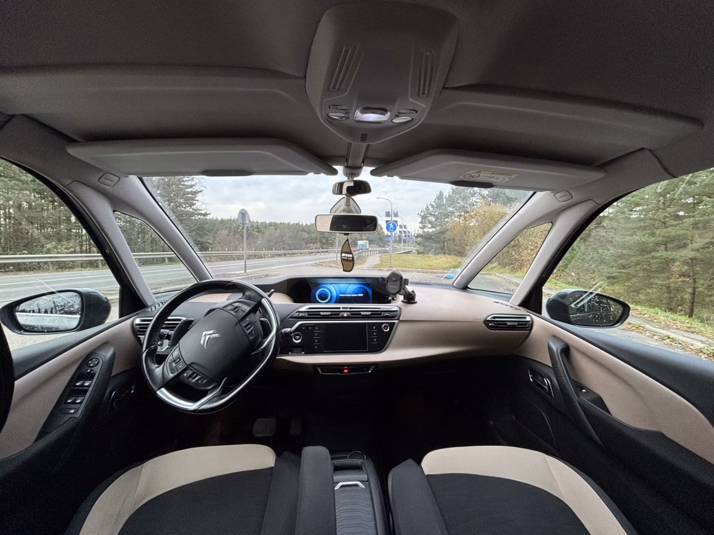 Citroen C4 Picasso фото 8