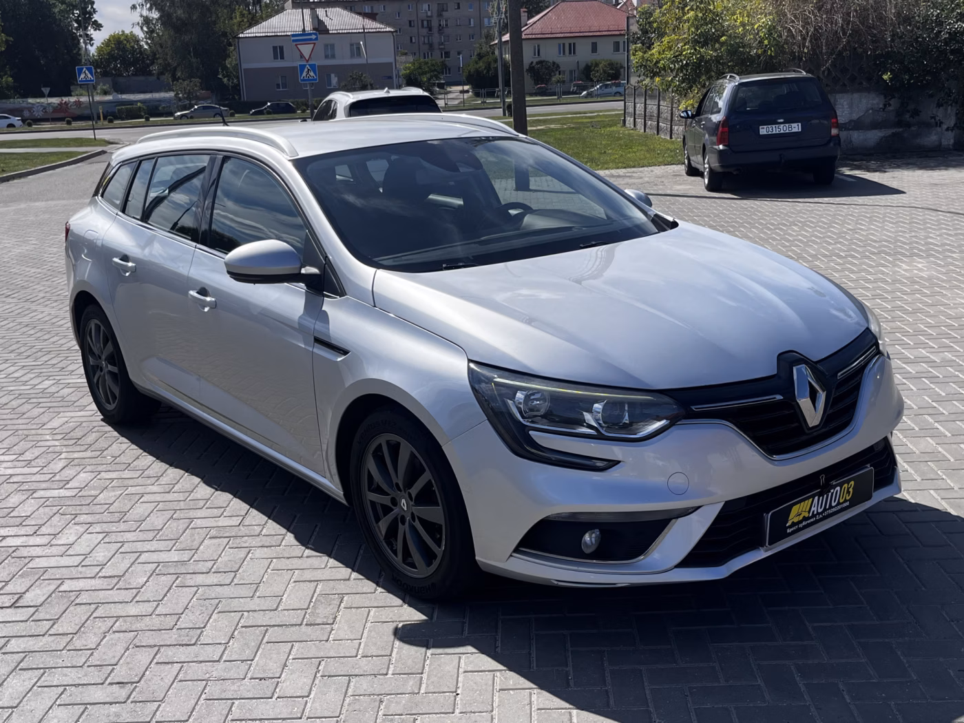 Renault Megane фото 4