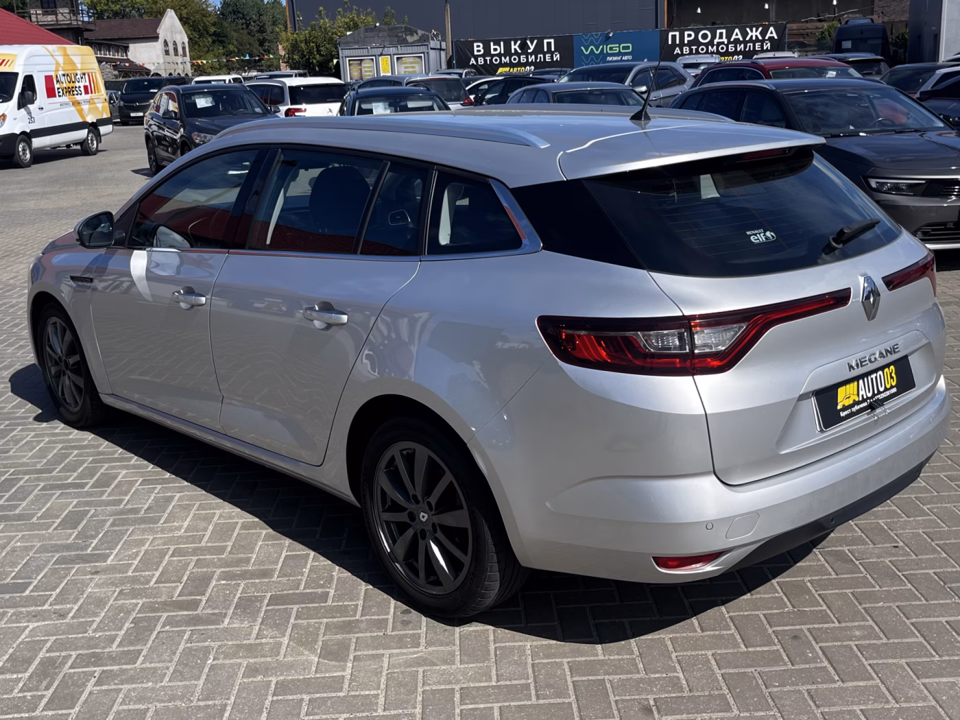 Renault Megane фото 8