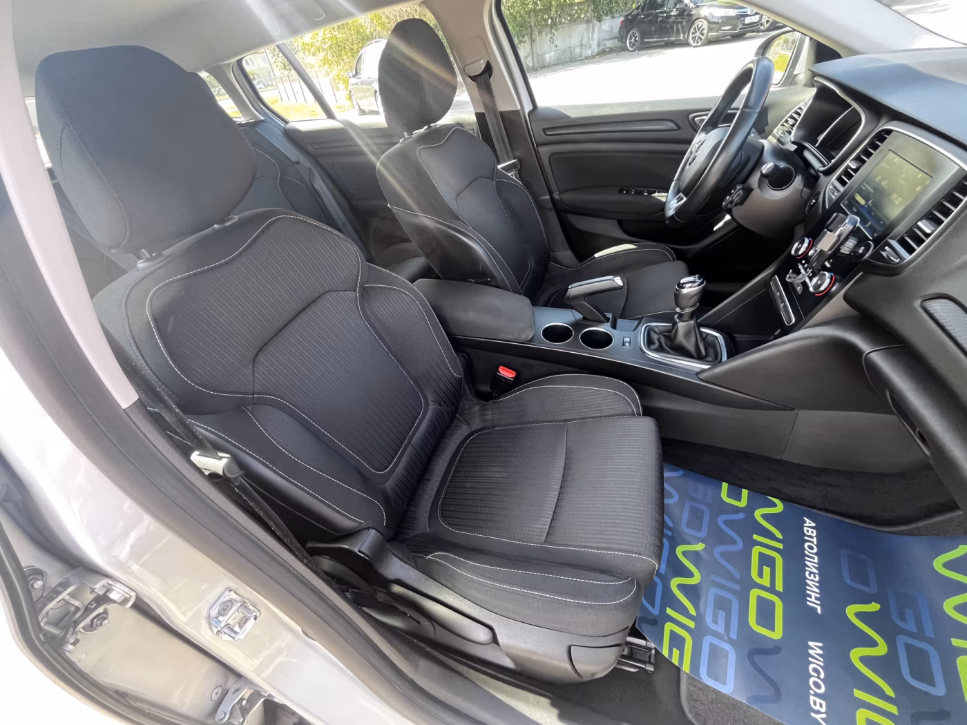 Renault Megane фото 15