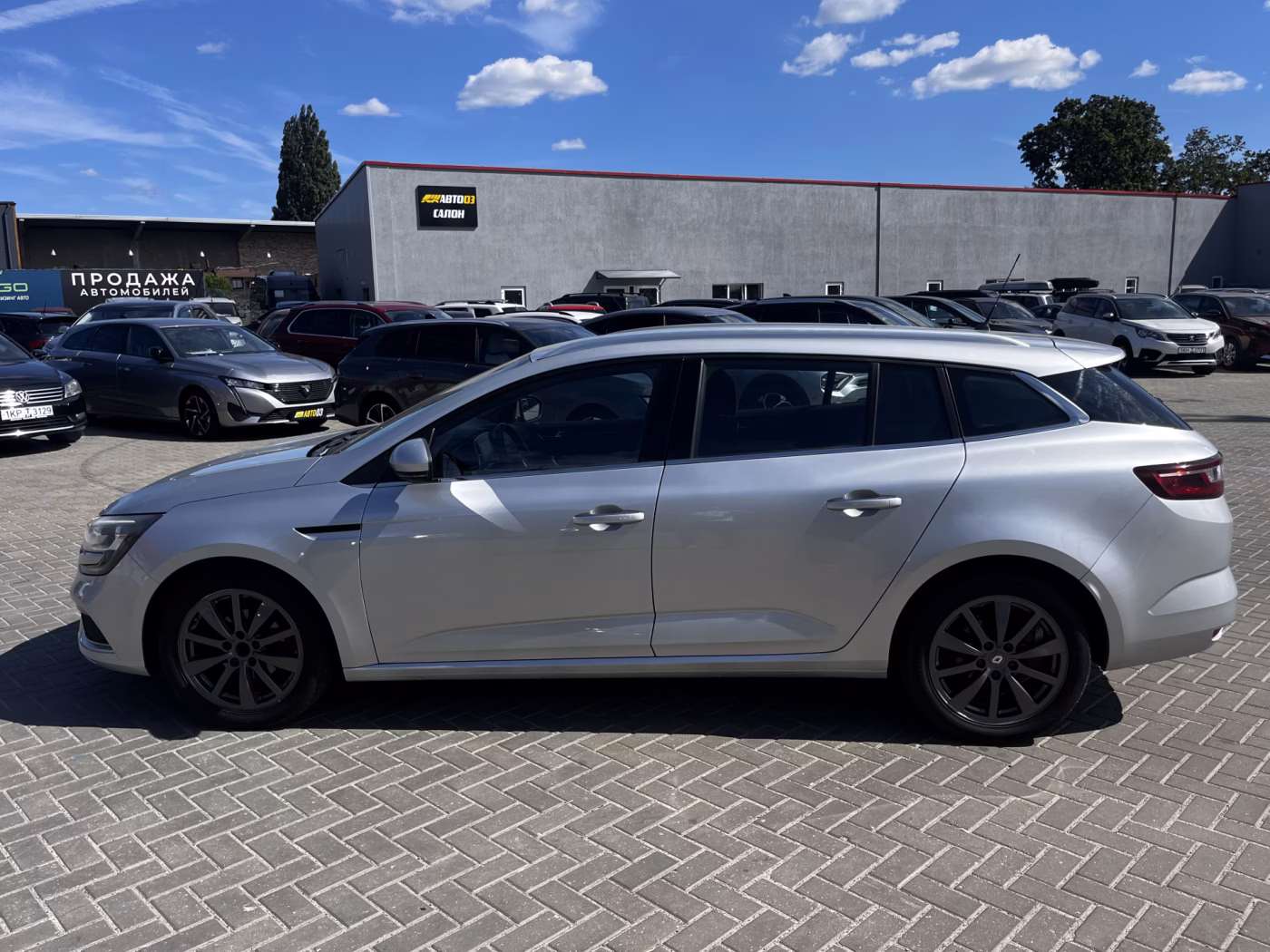 Renault Megane фото 6