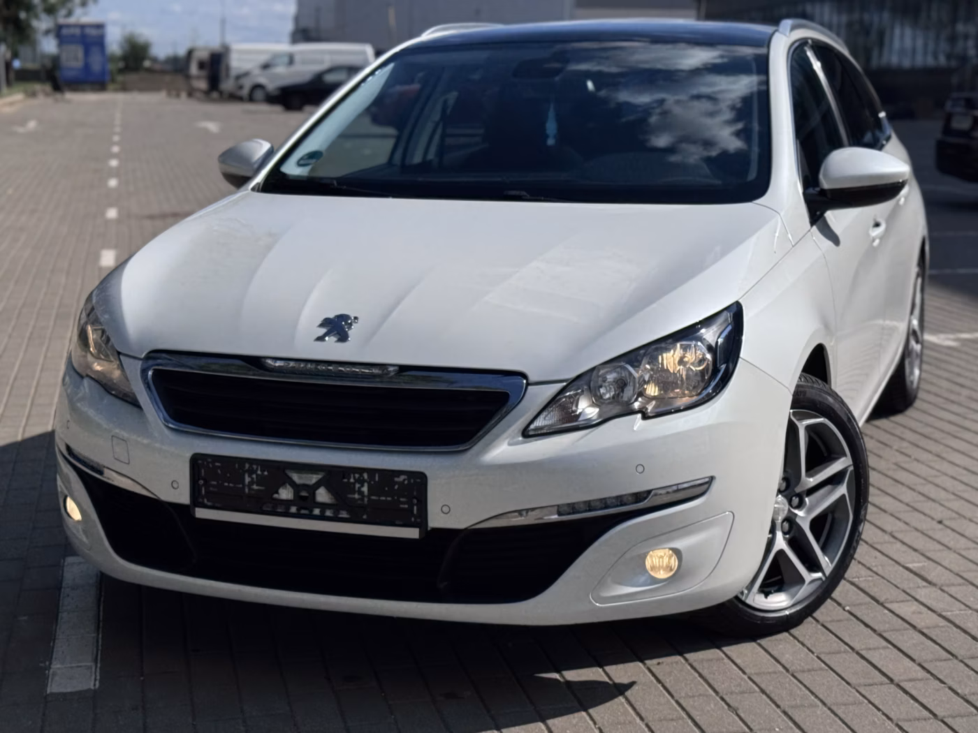 Peugeot 308 фото 2